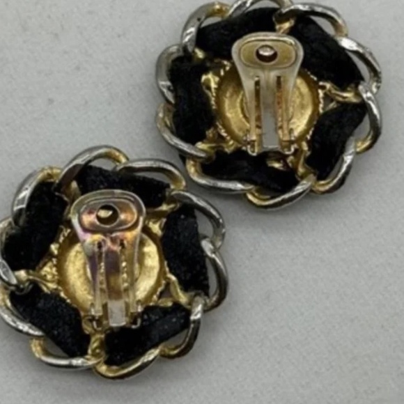 Vintage Authentic Gold Tone Leather Chanel Clip On Earrings - Picture 3 of 3
